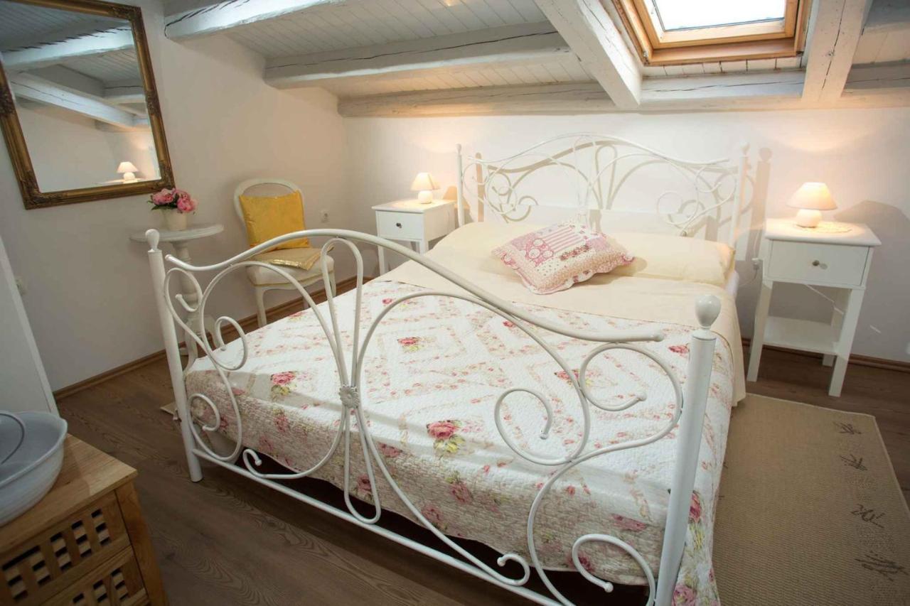 Apartment In Rovinj/Istrien 11735 מראה חיצוני תמונה